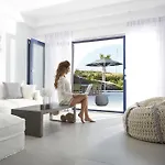 Villa Hideaway *