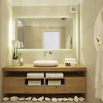 Villa Hideaway *