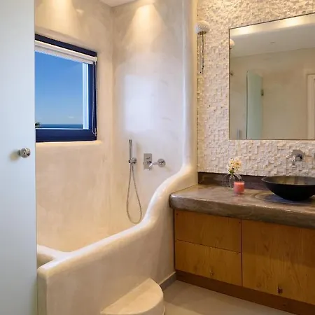 Villa Hideaway Fira (Santorini)
