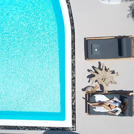 Hideaway Villa Fira (Santorini)