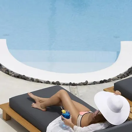 Villa Hideaway Fira (Santorini)