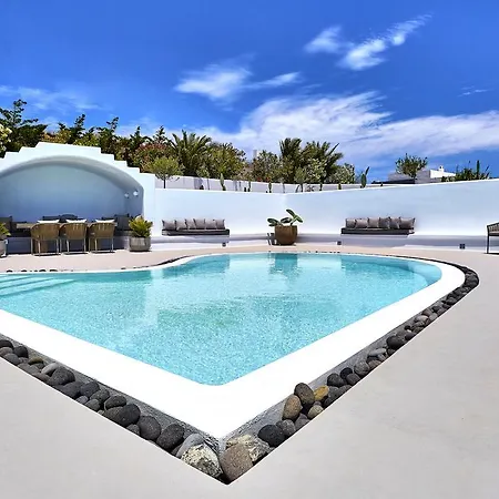 Villa Hideaway *
