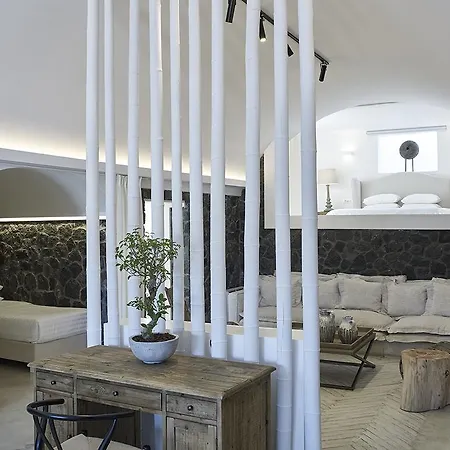 Villa Hideaway Fira (Santorini)