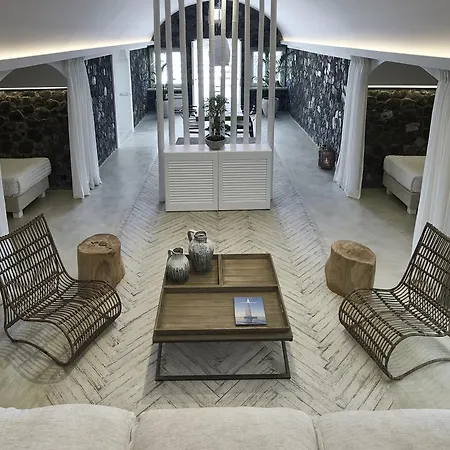 Villa Hideaway *
