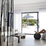 Hideaway Fira (Santorini)