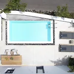 Вилла Hideaway