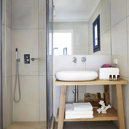 Vila Hideaway By Mr And Mrs White *