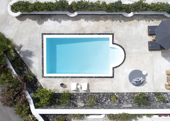 Hideaway Fira (Santorini)